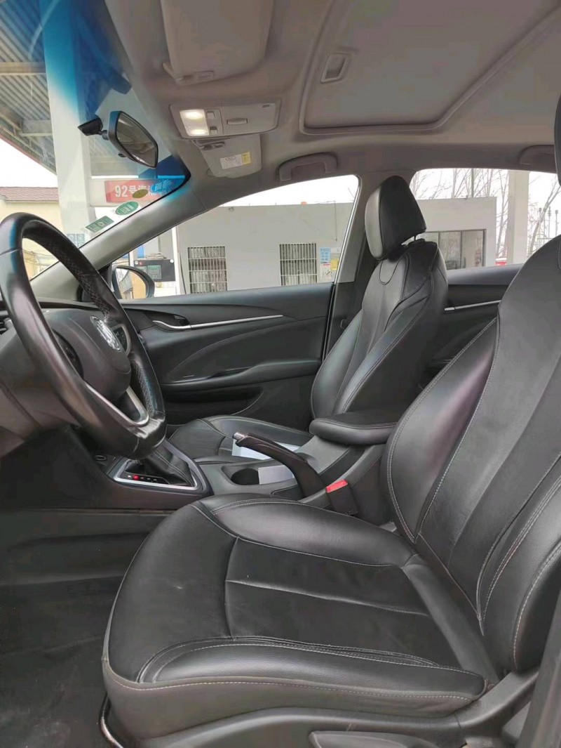 北京18年别克英朗6