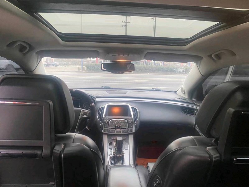 枣庄11年别克君越5