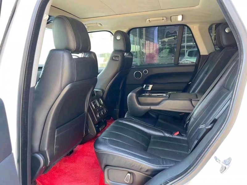 济宁13年路虎揽胜行政6