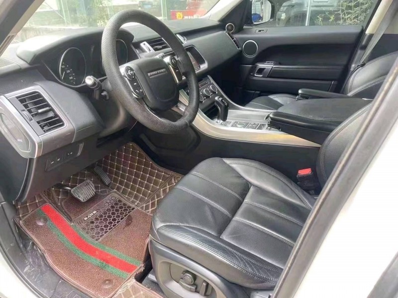 济宁17年路虎揽胜运动5