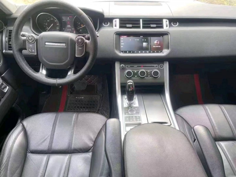 济宁17年路虎揽胜运动4