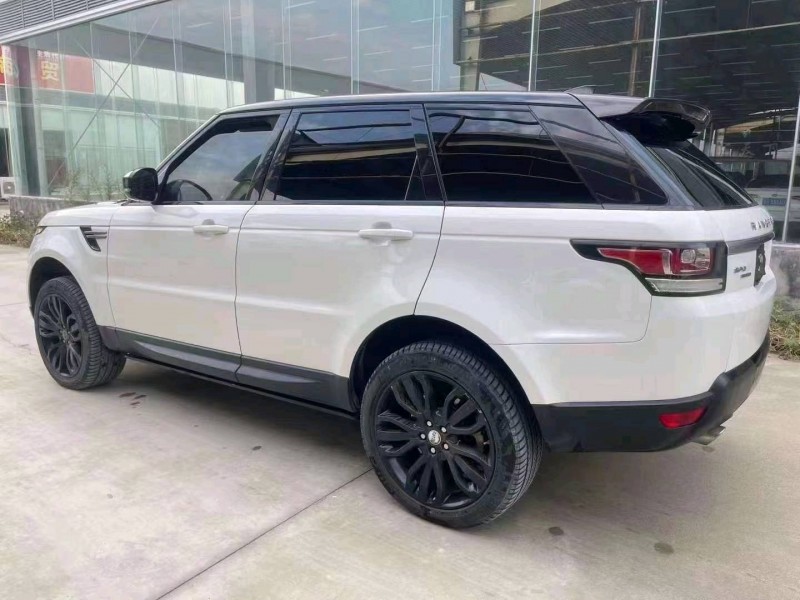 济宁17年路虎揽胜运动2