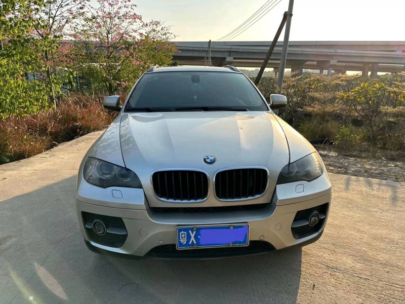 中山12年宝马X61