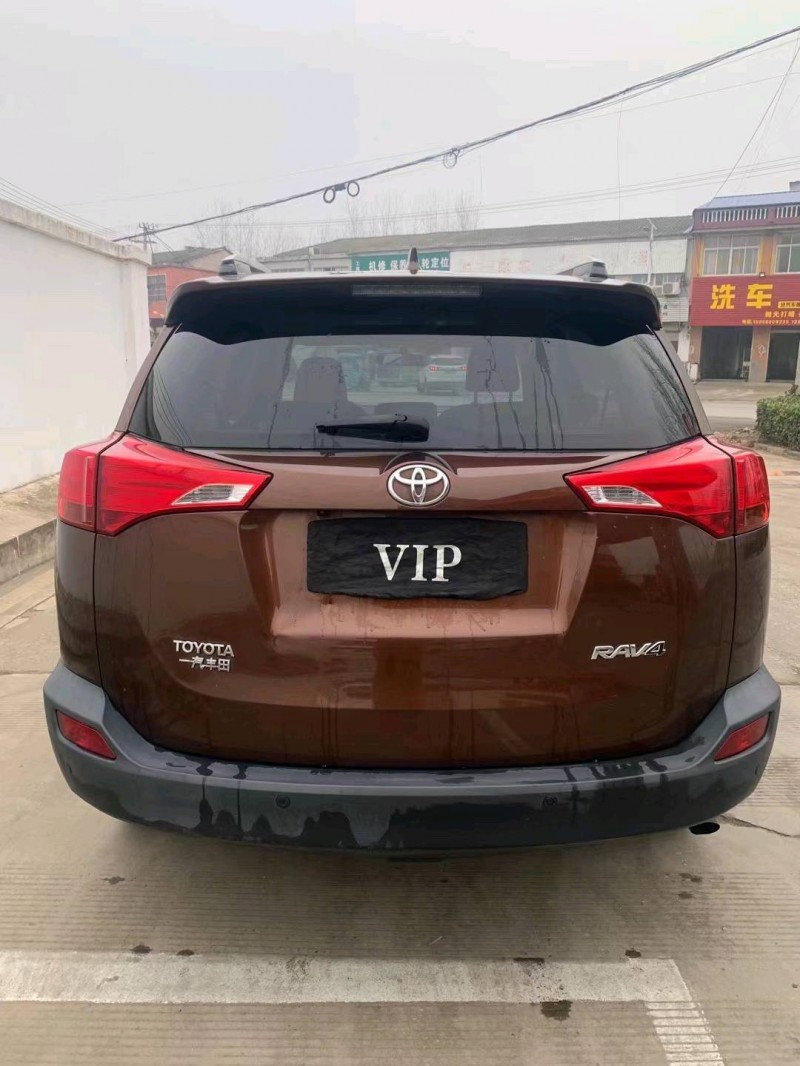 淮南16年丰田RAV4荣放3