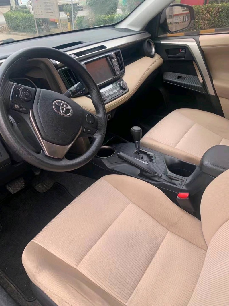淮南16年丰田RAV4荣放5