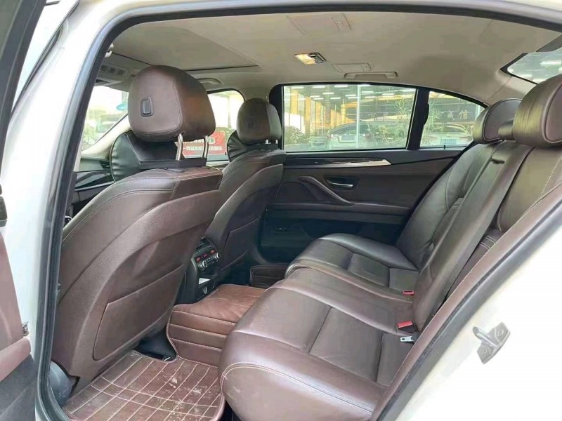 济宁15年宝马5系4