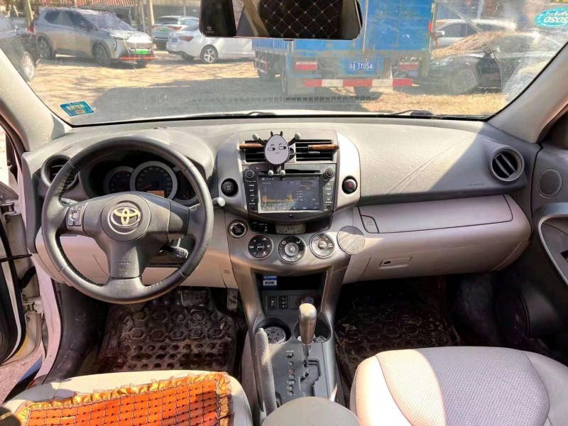 珠海09年丰田RAV4荣放5