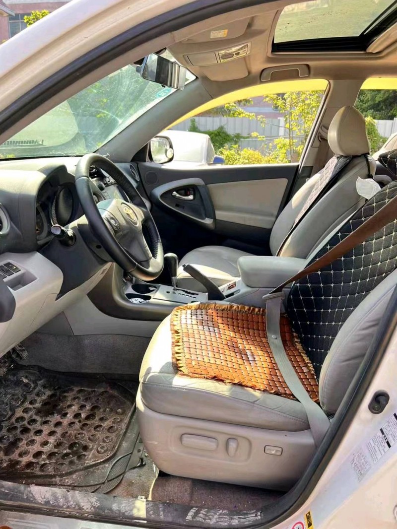 珠海09年丰田RAV4荣放6