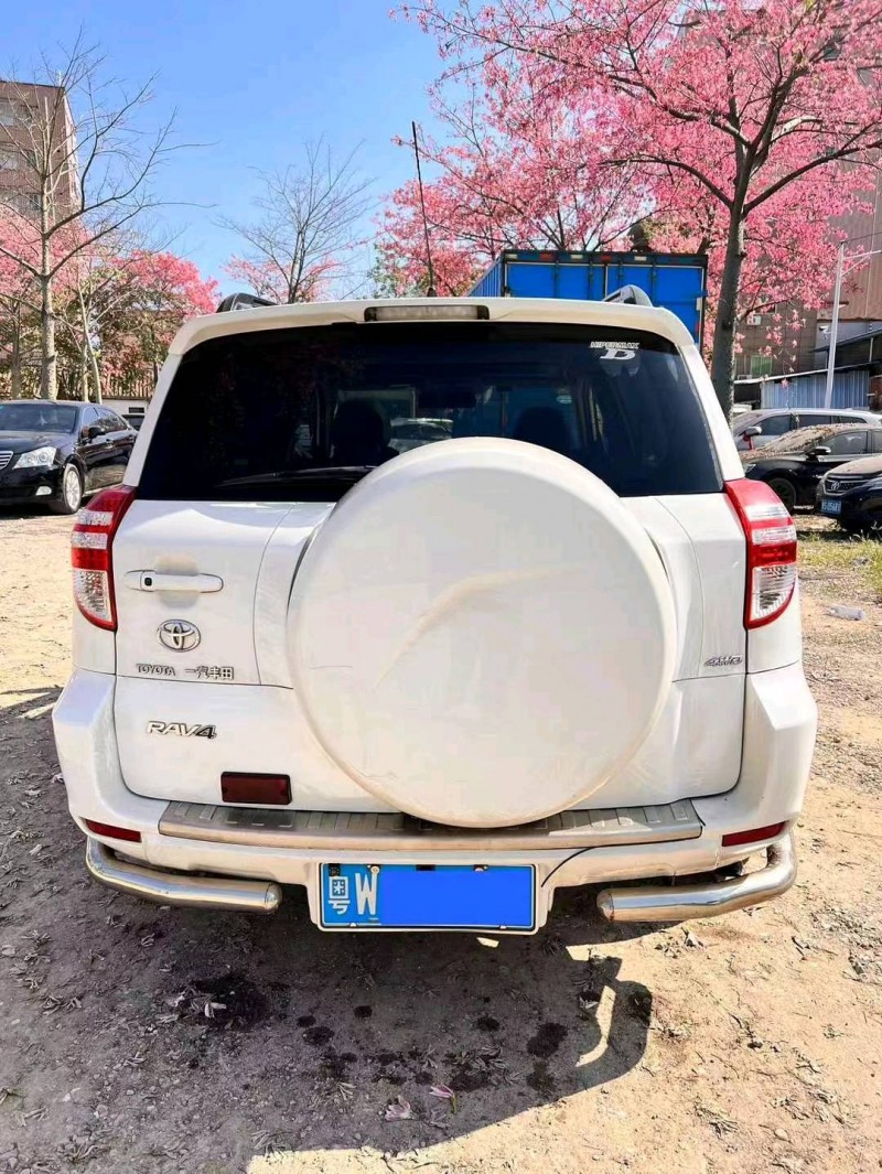 珠海09年丰田RAV4荣放8