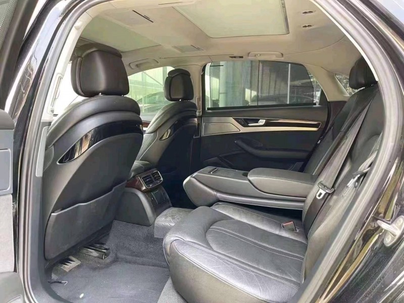 济宁13年奥迪A8L3
