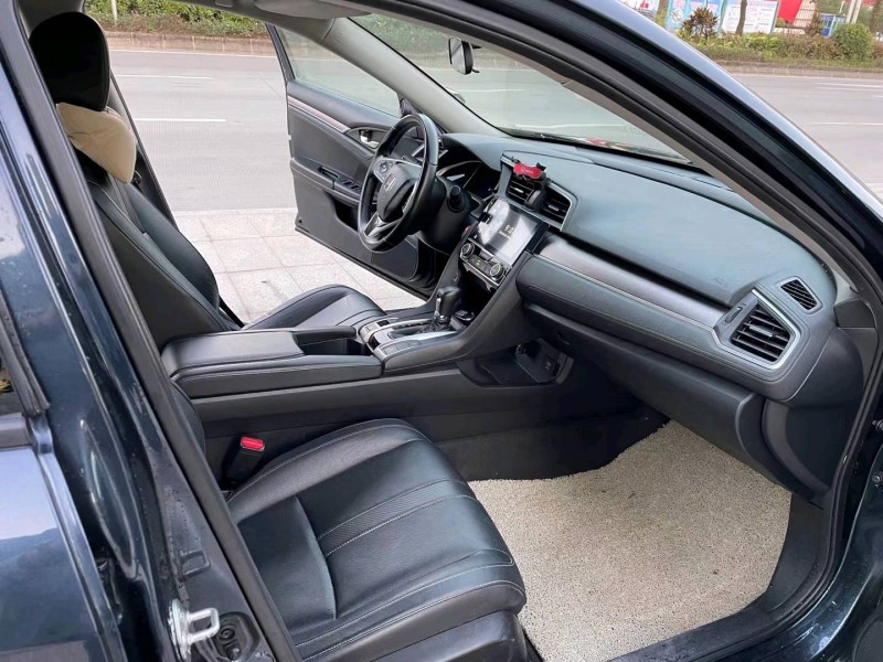 广州17年本田思域5