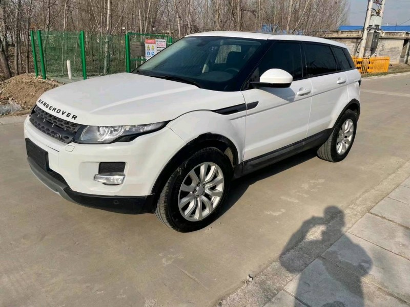 青岛16年路虎极光2