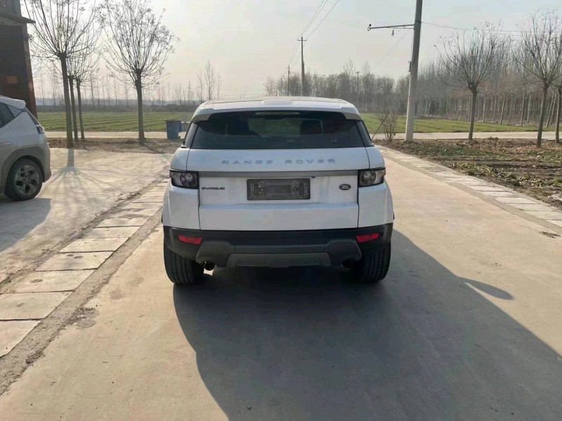 青岛16年路虎极光7