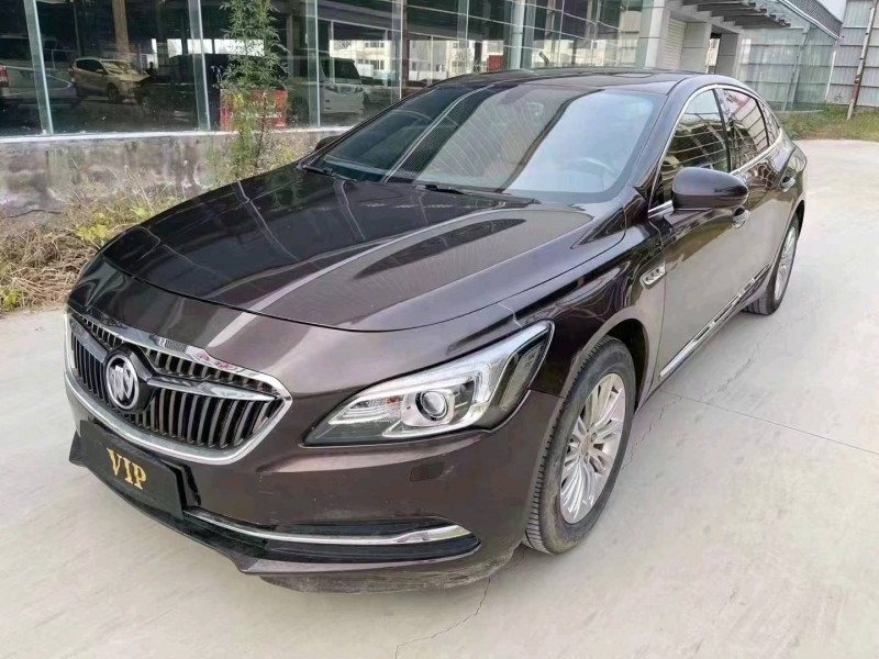 济宁17年别克君越6