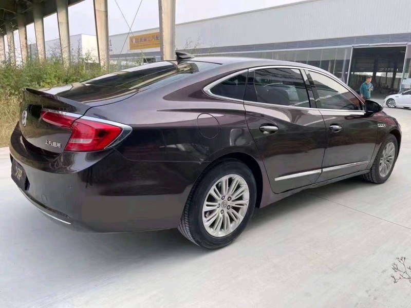 济宁17年别克君越2