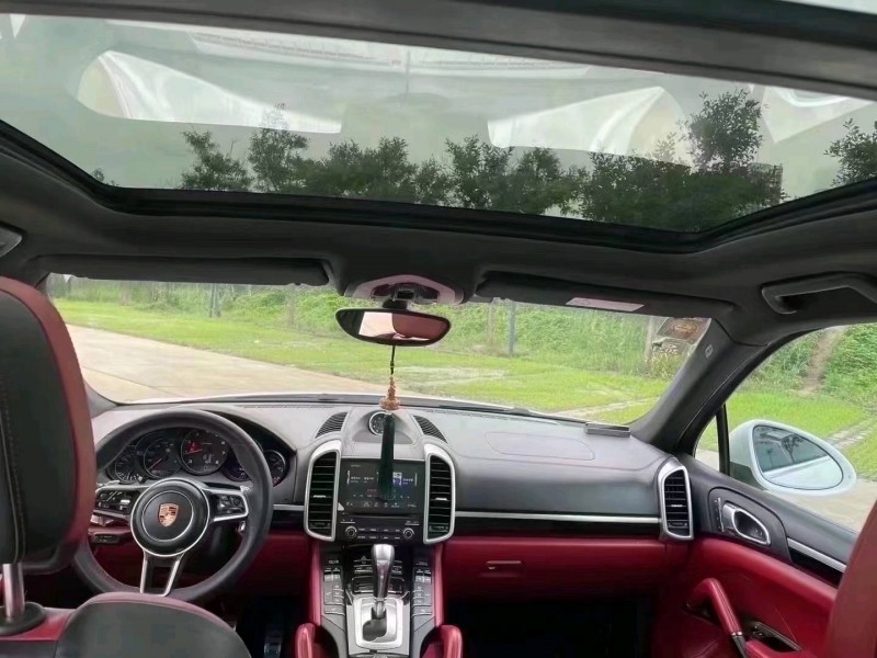 邯郸17年保时捷卡宴8