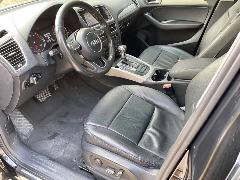 济宁15年奥迪Q56