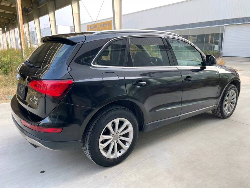 济宁15年奥迪Q58