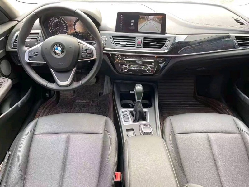 济宁19年宝马1系5