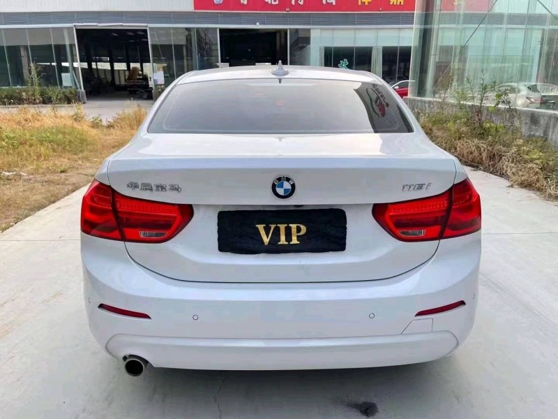 济宁19年宝马1系9