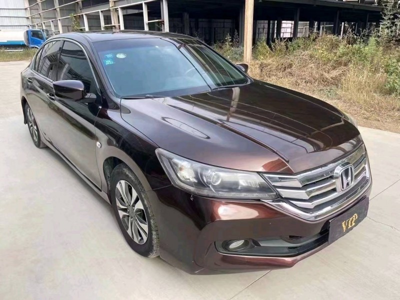 济宁14年本田雅阁3