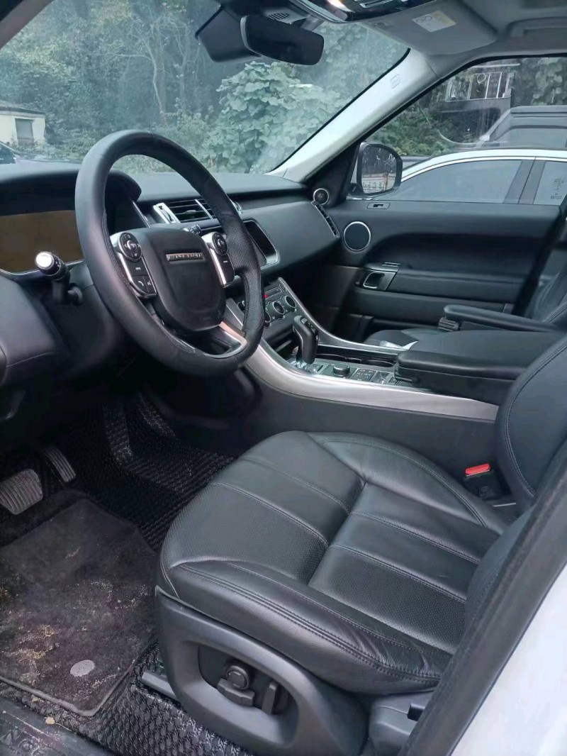 嘉兴17年路虎揽胜运动6