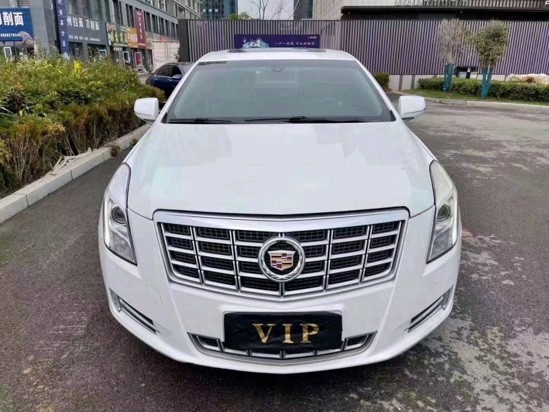 济宁13年凯迪拉克XTS1