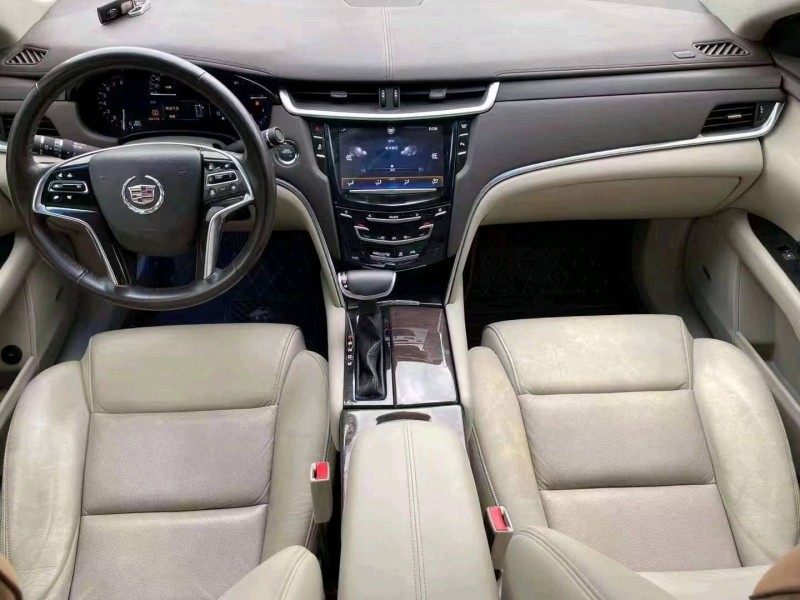济宁13年凯迪拉克XTS5