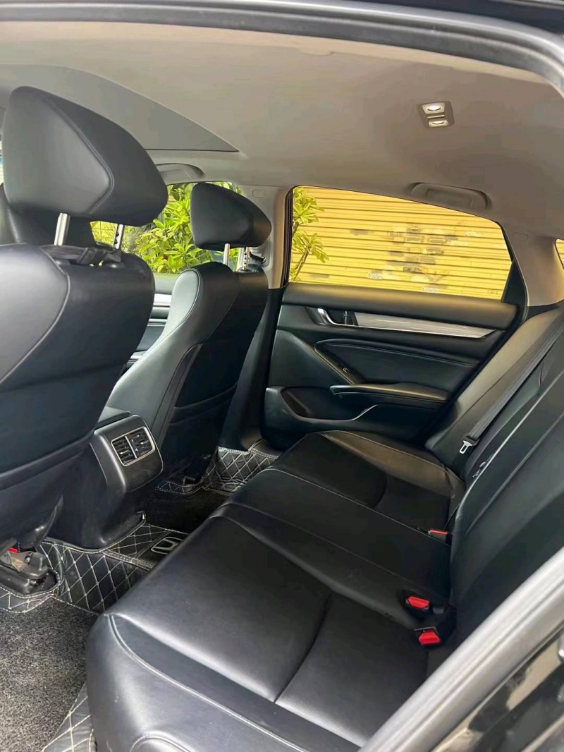 珠海18年本田雅阁6