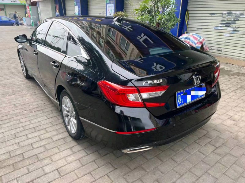 珠海18年本田雅阁1