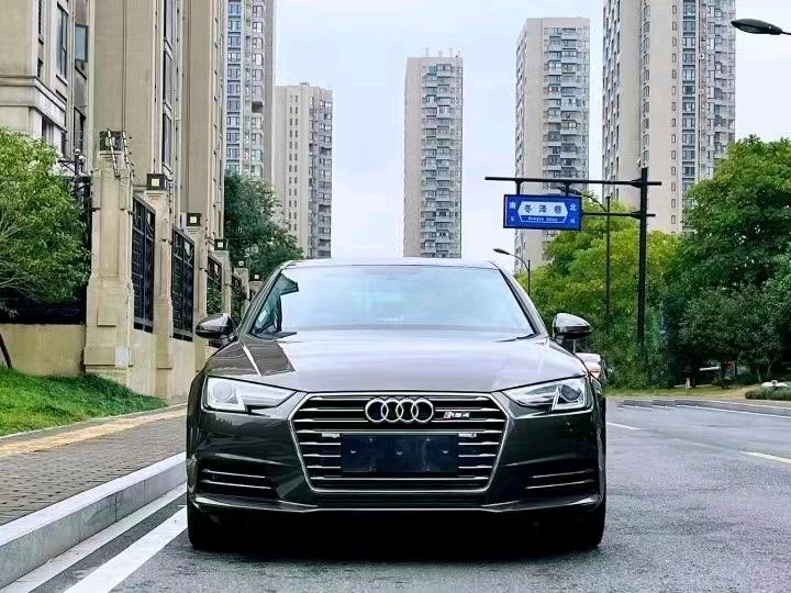 宜昌19年奥迪A4L1