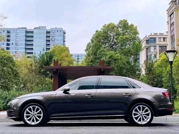 宜昌19年奥迪A4L3