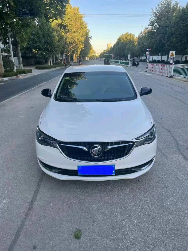 枣庄18年别克英朗1