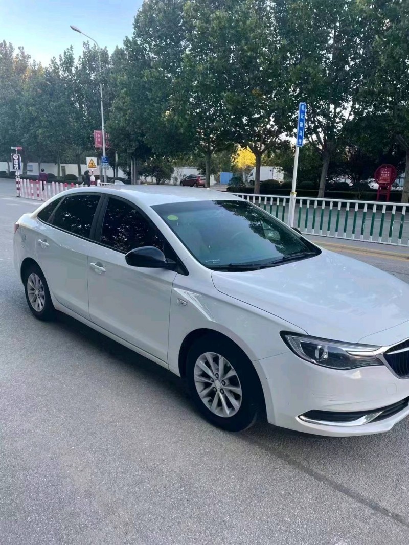 枣庄18年别克英朗2