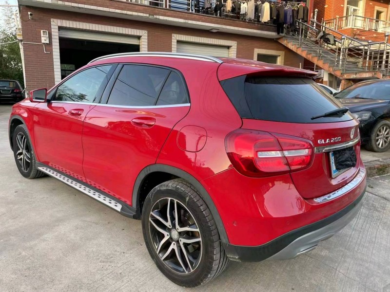 嘉兴16年奔驰GLA7