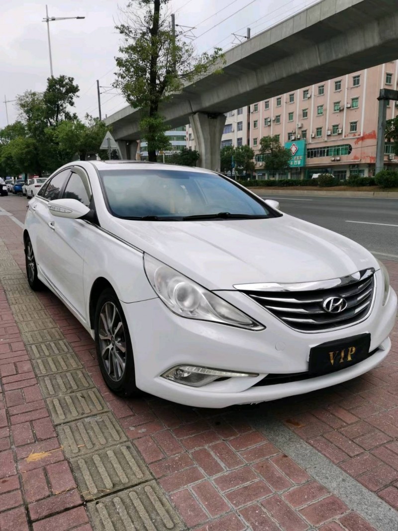 东莞13年现代索纳塔八3