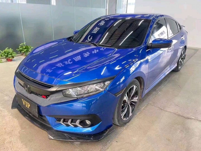 济宁17年本田思域2