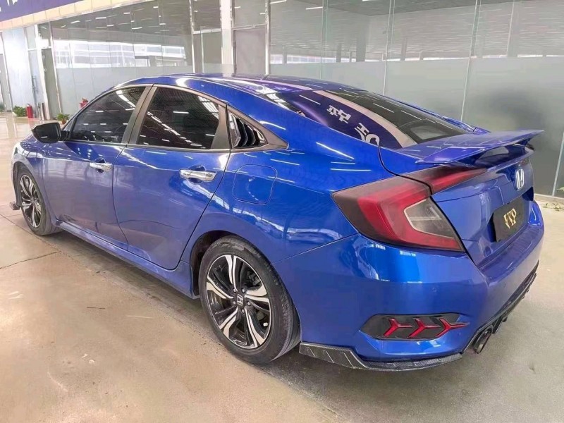 济宁17年本田思域7