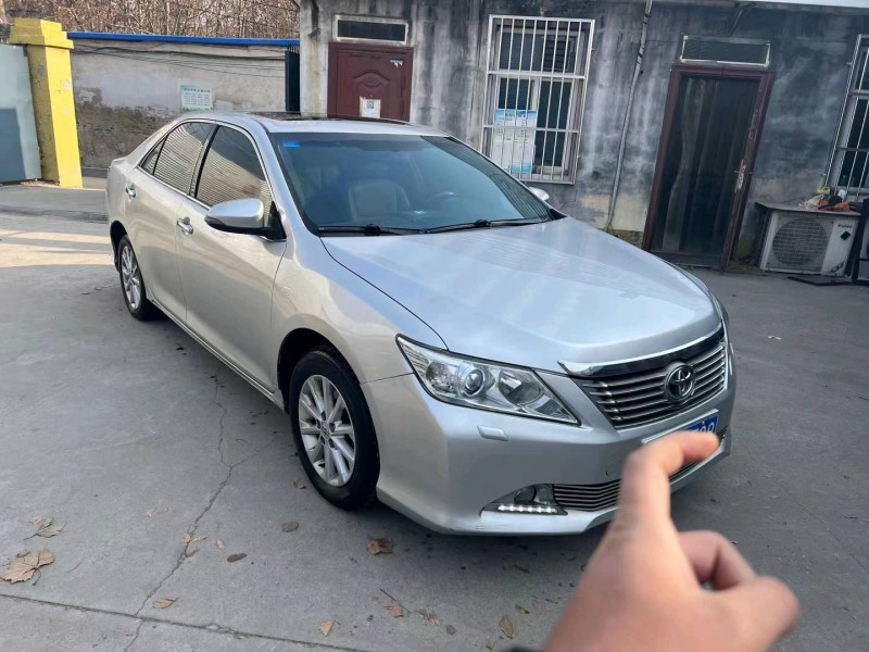 保定12年丰田凯美瑞2