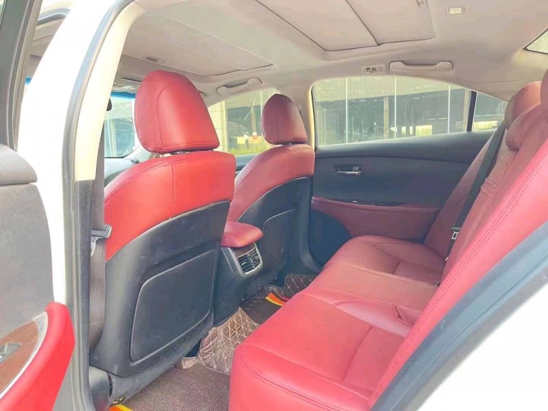 济宁12年雷克萨斯ES4