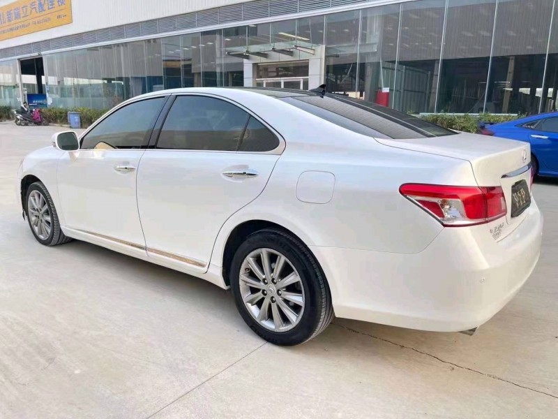 济宁12年雷克萨斯ES7