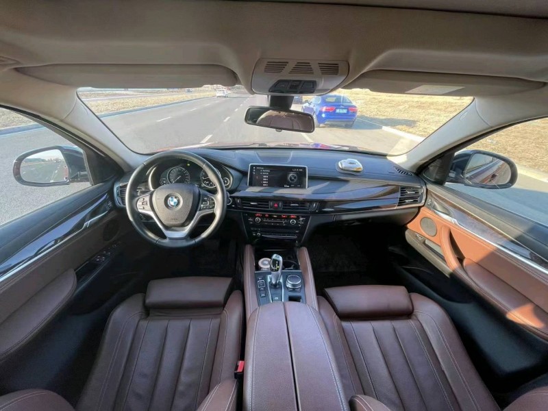 北京18年宝马X65