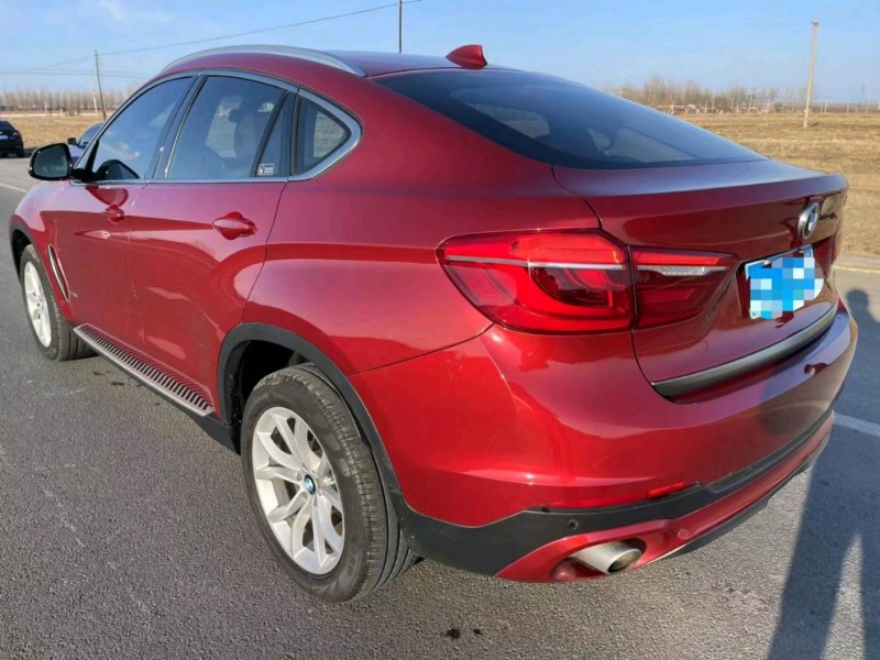 北京18年宝马X68