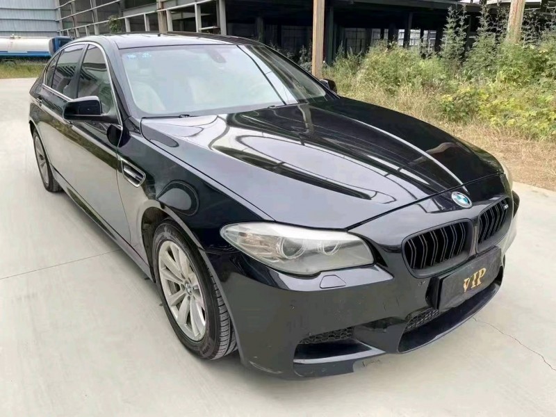 济宁11年宝马5系3