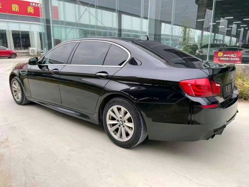 济宁11年宝马5系7