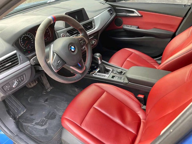 济宁18年宝马1系6