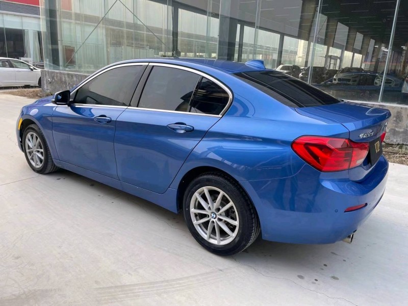 济宁18年宝马1系7