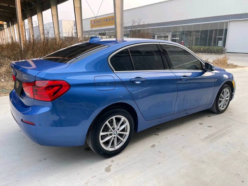 济宁18年宝马1系8