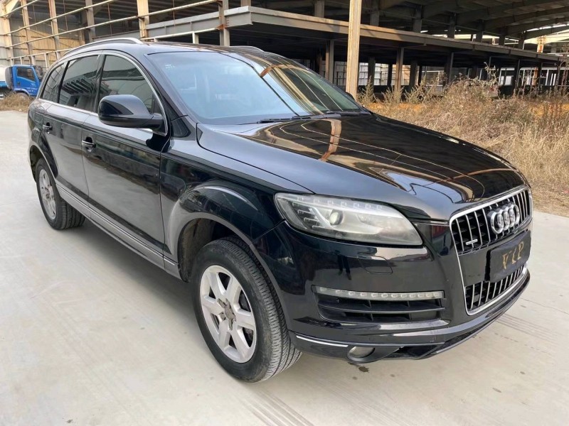 济宁12年奥迪Q73