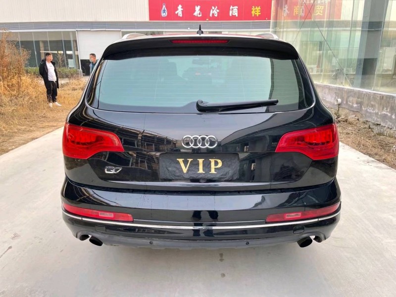 济宁12年奥迪Q79